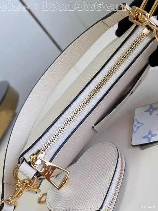 LOUIS VUITTON Marellini 0327